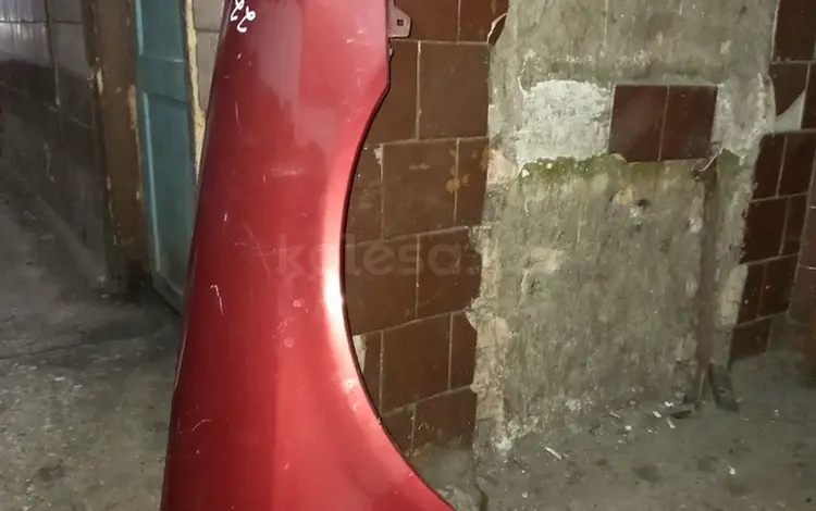 Крыло правое мазда 626 птичка за 20 000 тг. в Караганда