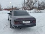 Mercedes-Benz E 200 1993 годаfor1 200 000 тг. в Усть-Каменогорск – фото 4