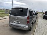 Hyundai Starex 2013 годаүшін3 900 000 тг. в Астана – фото 3