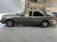 Mercedes-Benz E 220 1994 годаүшін2 800 000 тг. в Кызылорда