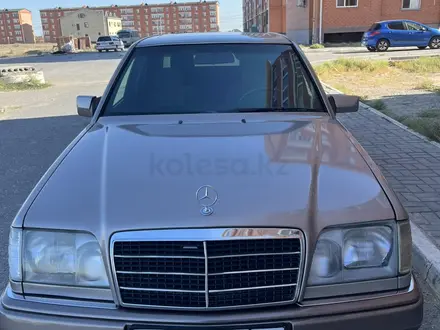 Mercedes-Benz E 220 1994 года за 2 800 000 тг. в Кызылорда – фото 2