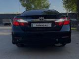 Toyota Camry 2014 годаүшін9 800 000 тг. в Астана – фото 3
