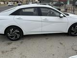 Hyundai Elantra 2024 годаfor8 800 000 тг. в Актау – фото 5