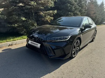 Toyota Camry 2024 года за 16 300 000 тг. в Алматы