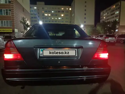 Mercedes-Benz C 200 1994 года за 2 158 000 тг. в Астана