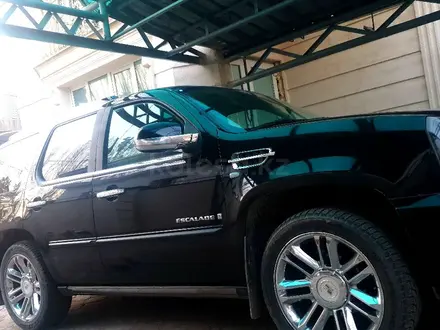 Cadillac Escalade 2009 года за 7 000 000 тг. в Алматы – фото 3