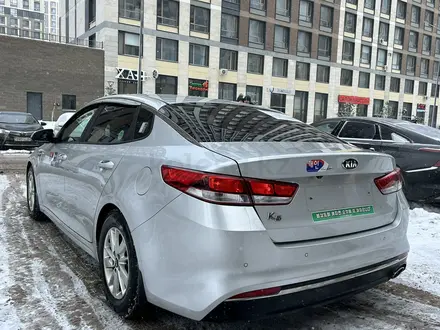 Kia K5 2017 года за 7 000 000 тг. в Астана – фото 7