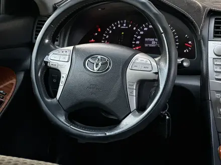 Toyota Camry 2011 года за 7 300 000 тг. в Тараз – фото 20