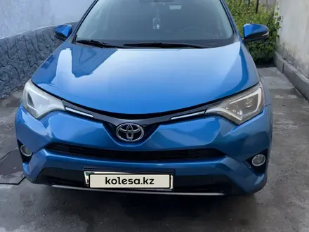 Toyota RAV4 2016 года за 11 700 000 тг. в Шымкент – фото 2