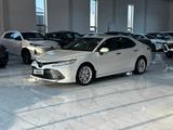 Toyota Camry 2020 года за 14 300 000 тг. в Шымкент