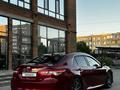 Toyota Camry 2020 года за 8 800 000 тг. в Актобе – фото 2