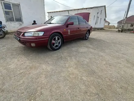 Toyota Camry 1998 года за 3 200 000 тг. в Актау – фото 4
