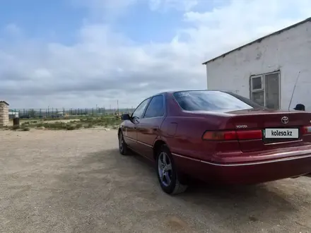 Toyota Camry 1998 года за 3 200 000 тг. в Актау – фото 6