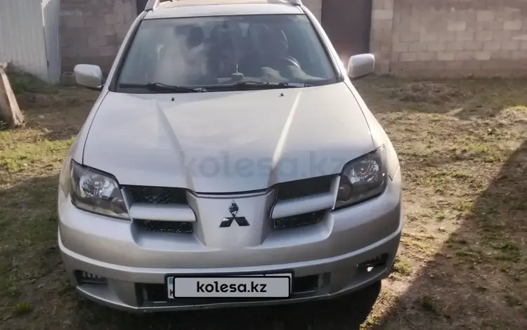 Mitsubishi Outlander 2004 годаүшін3 200 000 тг. в Алматы