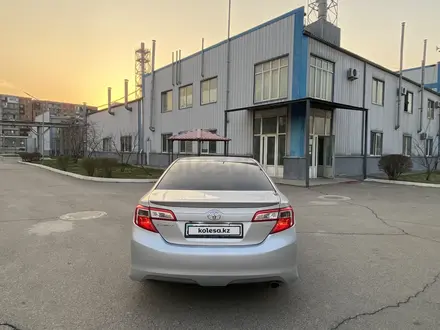 Toyota Camry 2014 года за 8 800 000 тг. в Тараз – фото 4