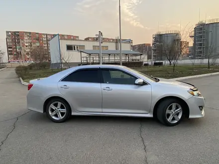 Toyota Camry 2014 года за 8 800 000 тг. в Тараз – фото 2