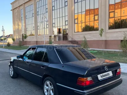 Mercedes-Benz E 230 1992 года за 1 500 000 тг. в Кызылорда – фото 3