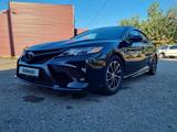 Toyota Camry 2020 года за 13 900 000 тг. в Талдыкорган – фото 2