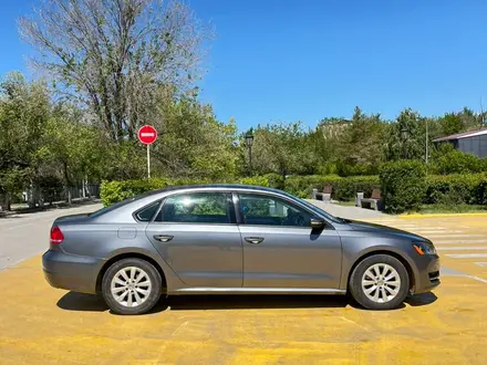 Volkswagen Passat 2013 года за 4 000 000 тг. в Актобе – фото 3