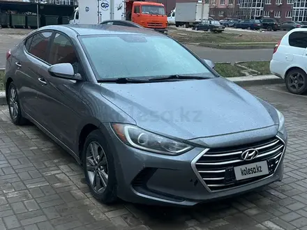 Hyundai Elantra 2018 года за 4 285 000 тг. в Уральск