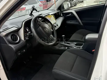 Toyota RAV4 2016 года за 11 200 000 тг. в Усть-Каменогорск – фото 5