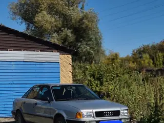 Audi 80