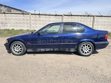 BMW 318 1993 года за 1 650 000 тг. в Караганда – фото 3