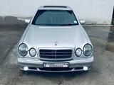 Mercedes-Benz E 320 1996 годаүшін2 400 000 тг. в Тараз