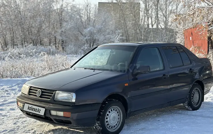 Volkswagen Vento 1994 года за 1 570 000 тг. в Караганда