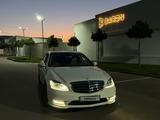 Mercedes-Benz S 550 2006 года за 8 500 000 тг. в Алматы – фото 2