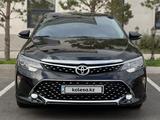 Toyota Camry 2014 года за 9 800 000 тг. в Астана – фото 2