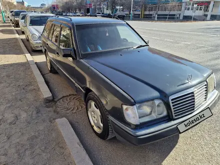 Mercedes-Benz E 220 1993 года за 2 000 000 тг. в Кызылорда – фото 3