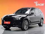 BMW X7 XDrive 40i 2023 года за 48 000 000 тг. в Алматы