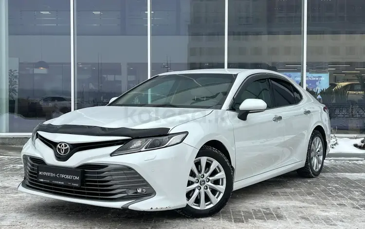 Toyota Camry 2019 года за 13 000 000 тг. в Астана