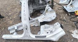 Ланжерон телевизор стойка парог на Раф4 Камри 70/75 за 101 010 тг. в Алматы – фото 3