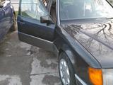 Mercedes-Benz E 230 1992 годаfor1 600 000 тг. в Шымкент