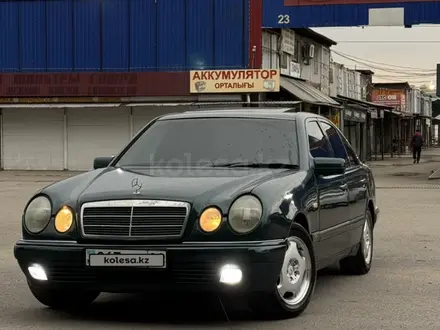 Mercedes-Benz E 320 1997 года за 2 850 000 тг. в Алматы – фото 6