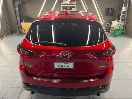 Mazda CX-5 2022 года за 16 500 000 тг. в Уральск – фото 12