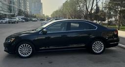 Volkswagen Passat 2016 года за 8 300 000 тг. в Астана – фото 3