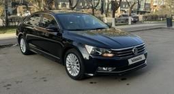 Volkswagen Passat 2016 года за 8 300 000 тг. в Астана