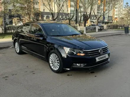 Volkswagen Passat 2016 года за 8 300 000 тг. в Астана
