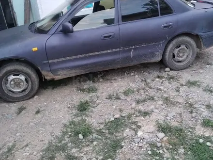 Mitsubishi Galant 1998 года за 600 000 тг. в Сарканд – фото 2