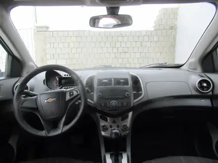 Chevrolet Aveo 2015 года за 2 744 580 тг. в Шымкент – фото 8