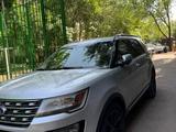 Ford Explorer 2017 года за 6 789 000 тг. в Алматы – фото 2