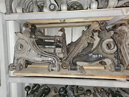 Рычаг левый правый вилка тяга жілік на Mercedes-Benz за 10 000 тг. в Алматы – фото 4