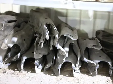 Рычаг левый правый вилка тяга жілік на Mercedes-Benz за 10 000 тг. в Алматы – фото 11