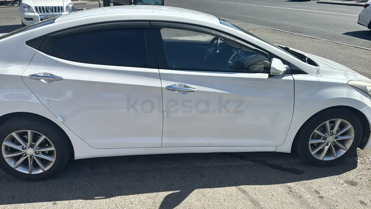 Hyundai Avante, 2011