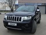 Jeep Grand Cherokee 2011 года за 11 500 000 тг. в Караганда