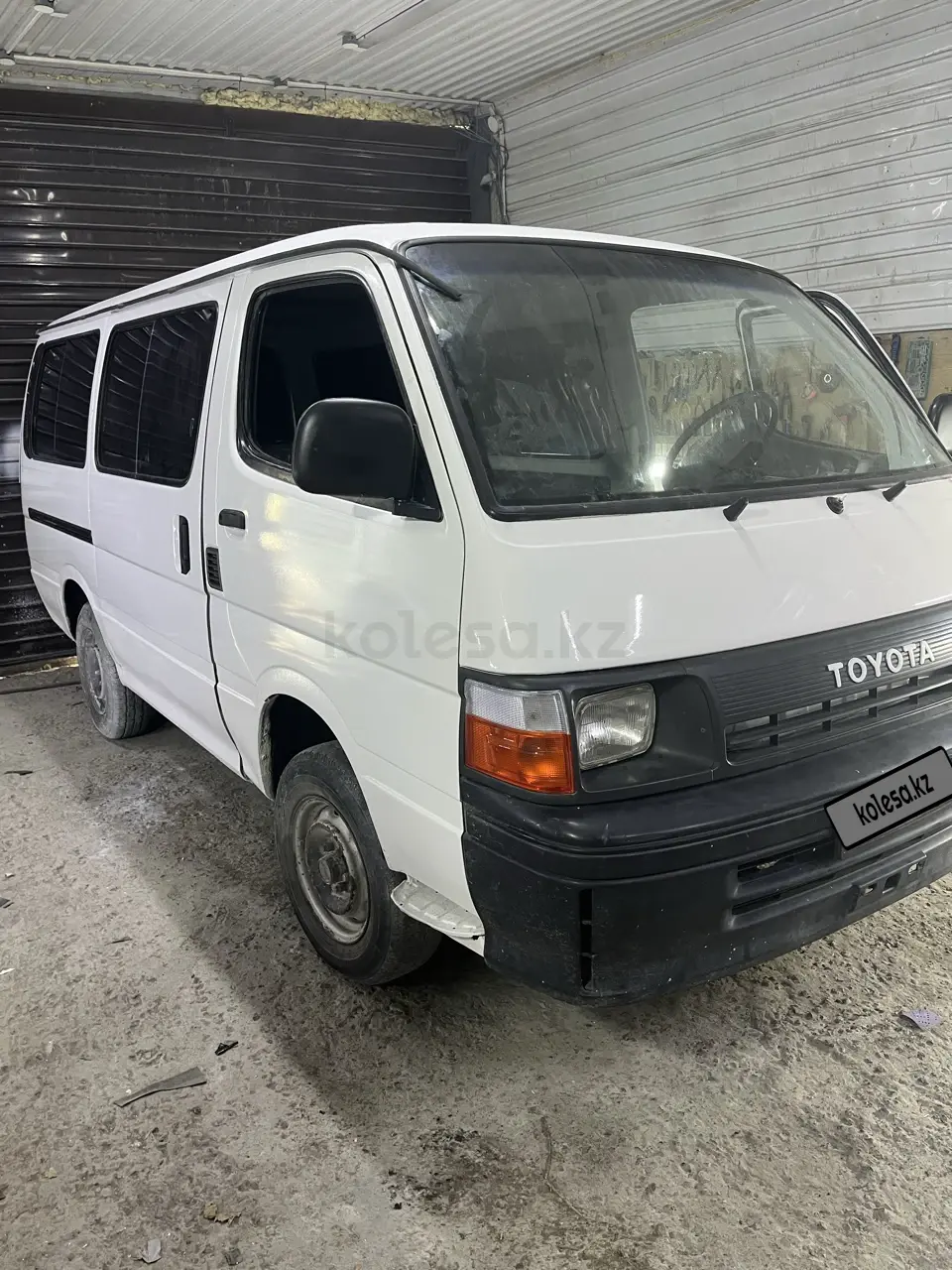 Toyota HiAce, 1993