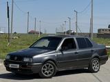 Volkswagen Vento 1998 года за 500 000 тг. в Шымкент